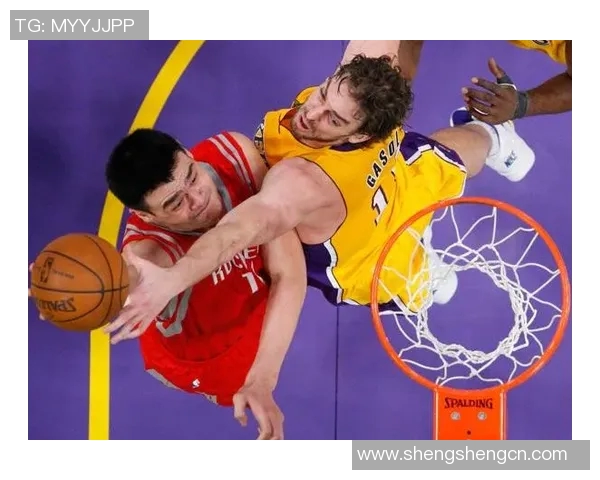 姚明带球突破的精彩瞬间与技术分析探讨