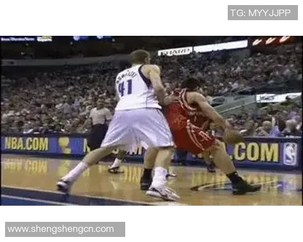 姚明无奈时刻的搞笑瞬间让人忍俊不禁的GIF合集