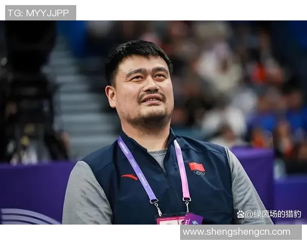 姚明亲自寄包裹传递温暖与关怀引发网友热议与感动