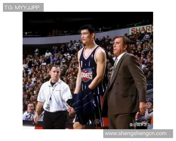 姚明如何改变亚洲球员在国际篮球舞台上的地位与影响力