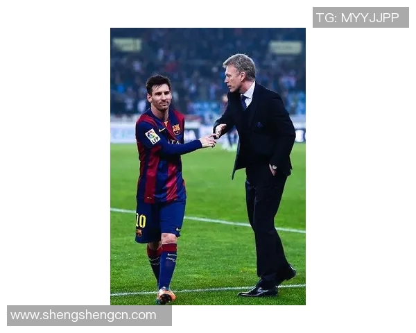 足球明星卡卡的妻子揭秘她的生活与支持背后的故事