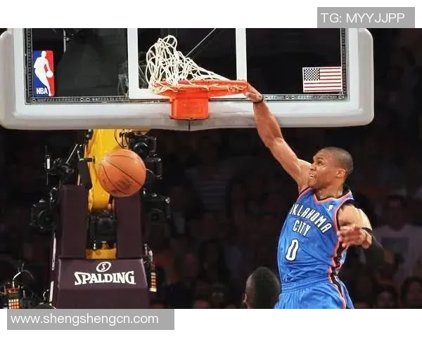 篮球明星的荣耀与挑战：从球场传奇到生活哲学的深度探讨